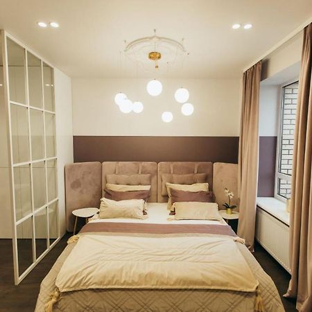 Atlant Luxury Apartments On Golovna Навпроти Тц Депот, Безконтактне Заселення TTchernivtsi Extérieur photo